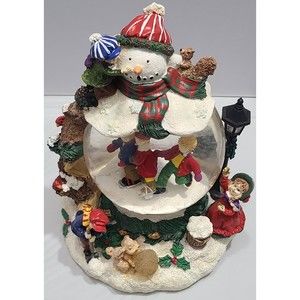 Large Musical Snow Globe Music Box “Frosty the Snow Man” 5 pounds 10x6x6